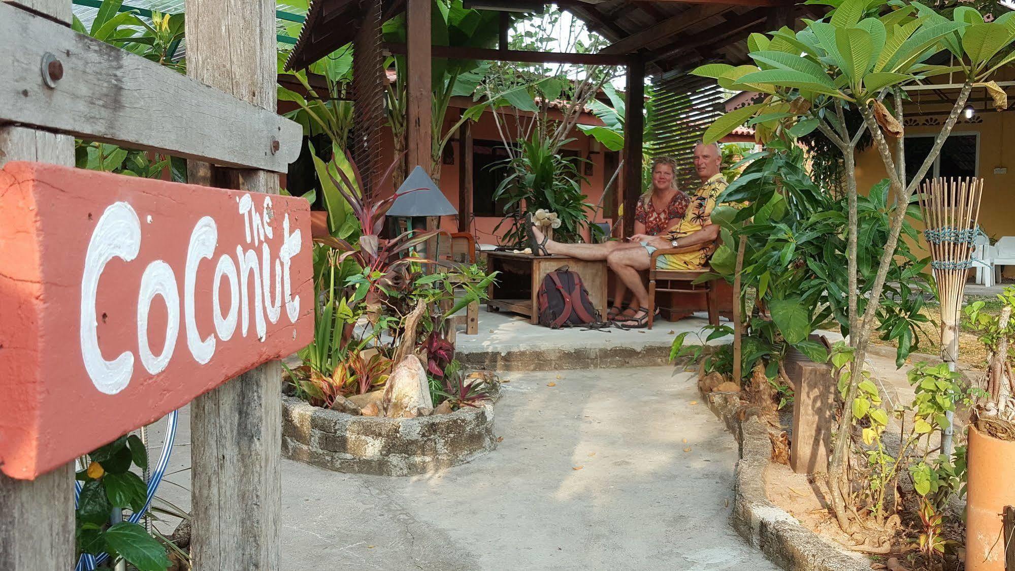 The Coconut Langkawi Hotell Pantai Cenang  Exteriör bild